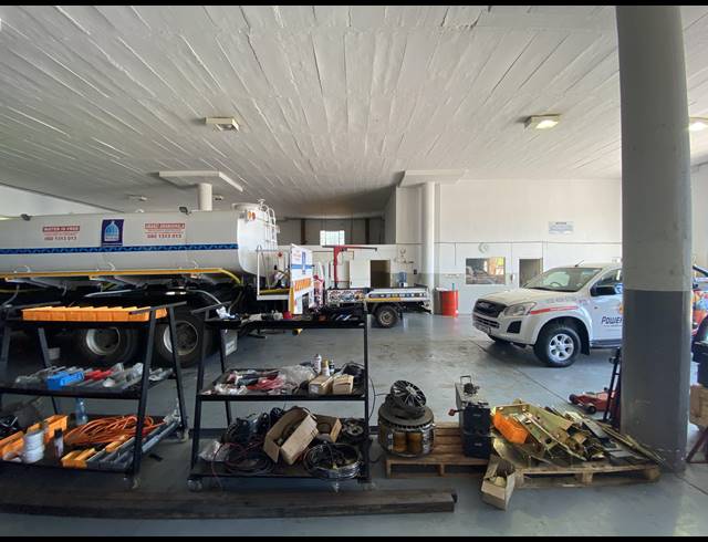 750M² WAREHOUSE TO LET IN WESTMEAD